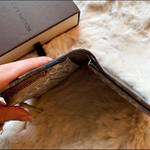 💕SOLD!!💕*RARE* Louis Vuitton Insolite Coin Wallet Fleuri Print - Picture 7 of 8